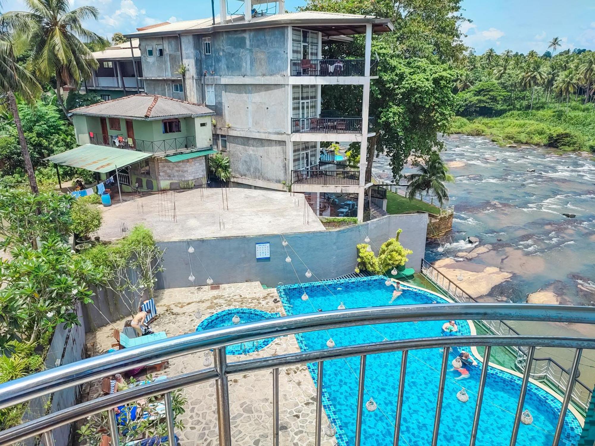 Hotel Elephant Park Grand Royal Pinnalanda Pinnawala  Bagian luar foto